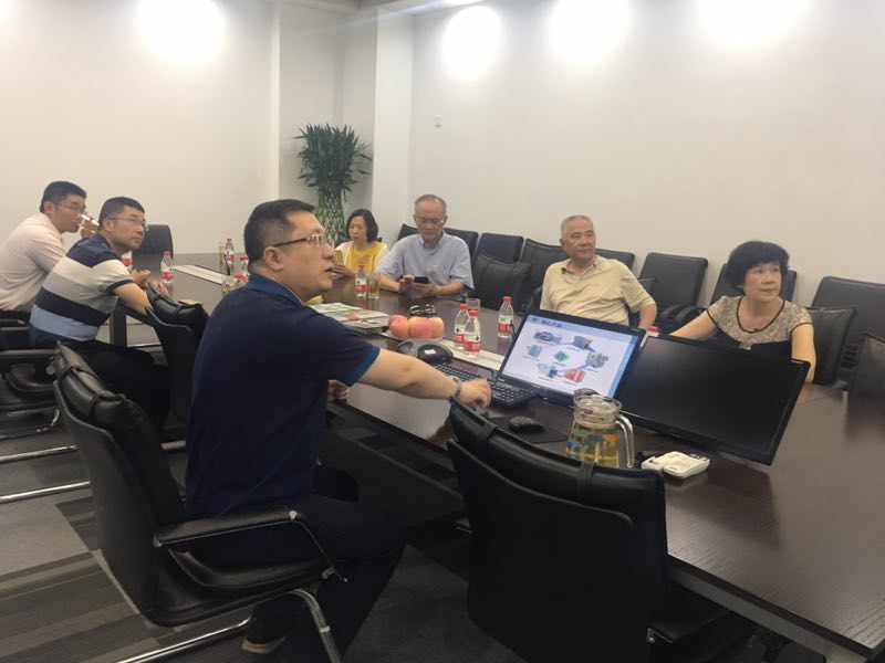 熱烈歡迎政協(xié)主席貢培興、新產(chǎn)業(yè)研究會副會長張建等一行參觀日聯(lián)科技